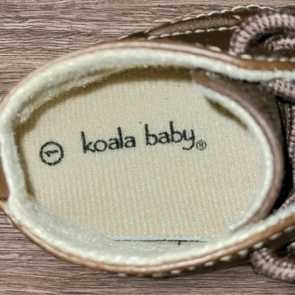 LITTLE BOY'S KOALA BABY BROWN SHOES SIZE 1
